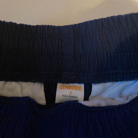 2 Set of Cargo Shorts - Picture 4 of 5